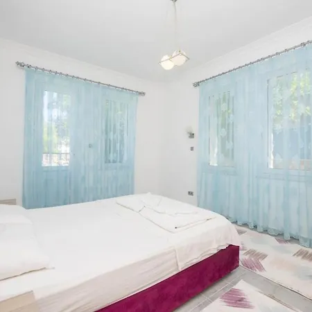 Apartament Fethiye-kaya Koey'de 6 Kisilik Devina Keciler