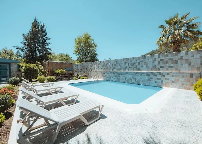 Fethiye-kaya Koey'de 6 Kisilik Devina *